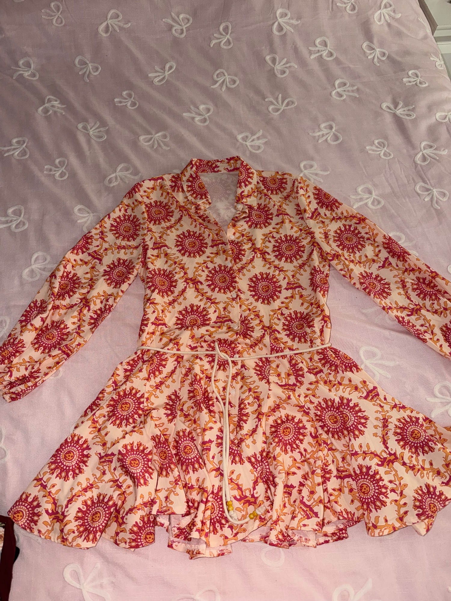 GRAND VIDE-DRESSING – Plein de beaux vêtements à petits prix !