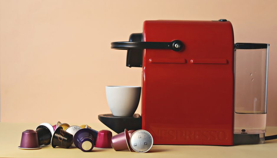 Cliquer pour agrandir Cafetière Nespresso + mousseur